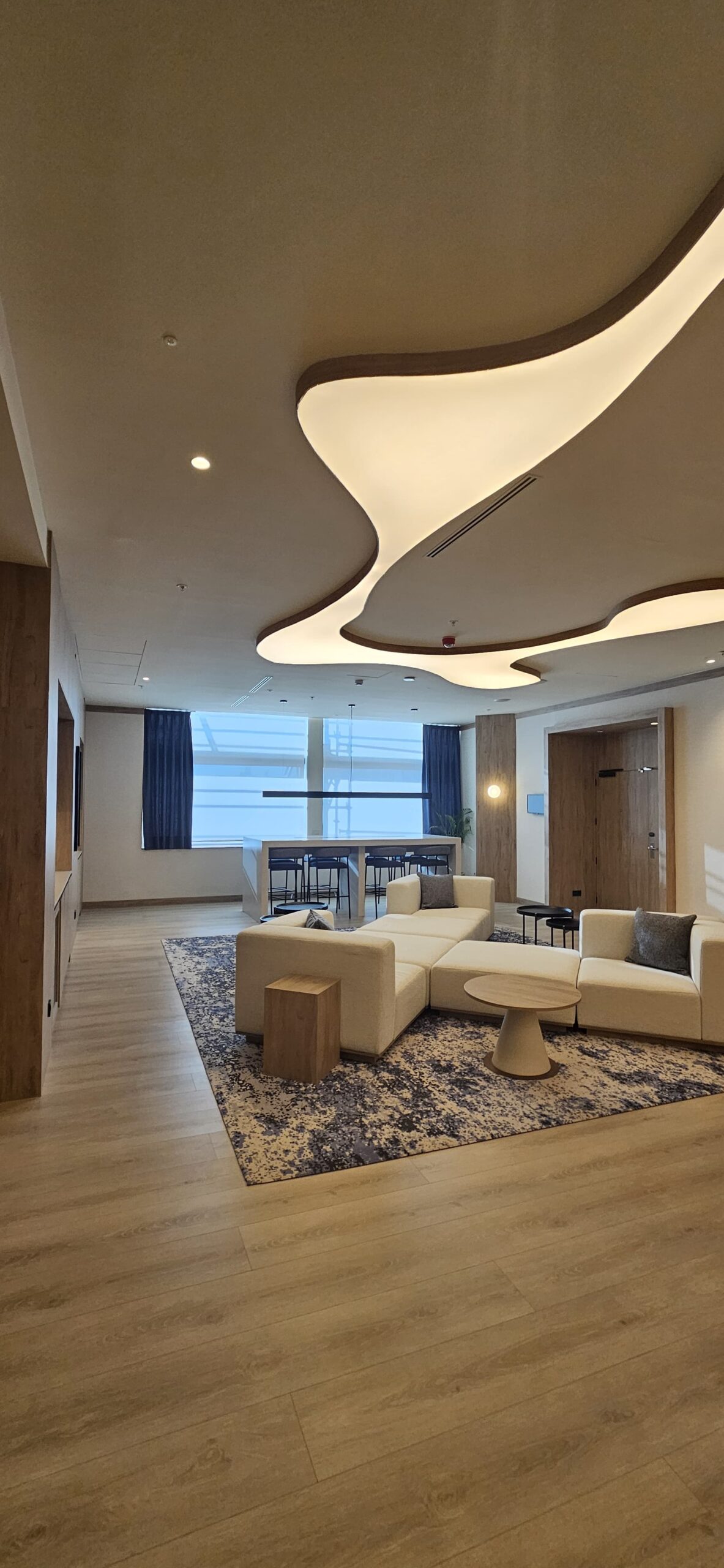 hotel-princesa-corridor-03